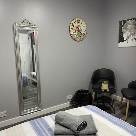Grays Accommodation B&B Экстерьер фото