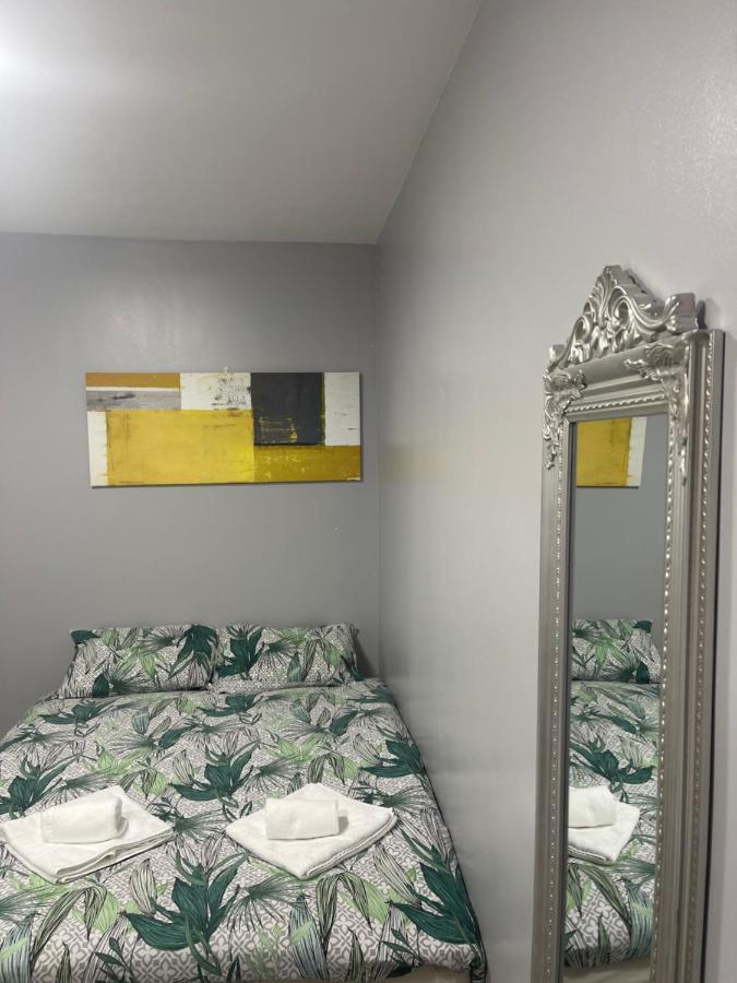 Grays Accommodation B&B Экстерьер фото