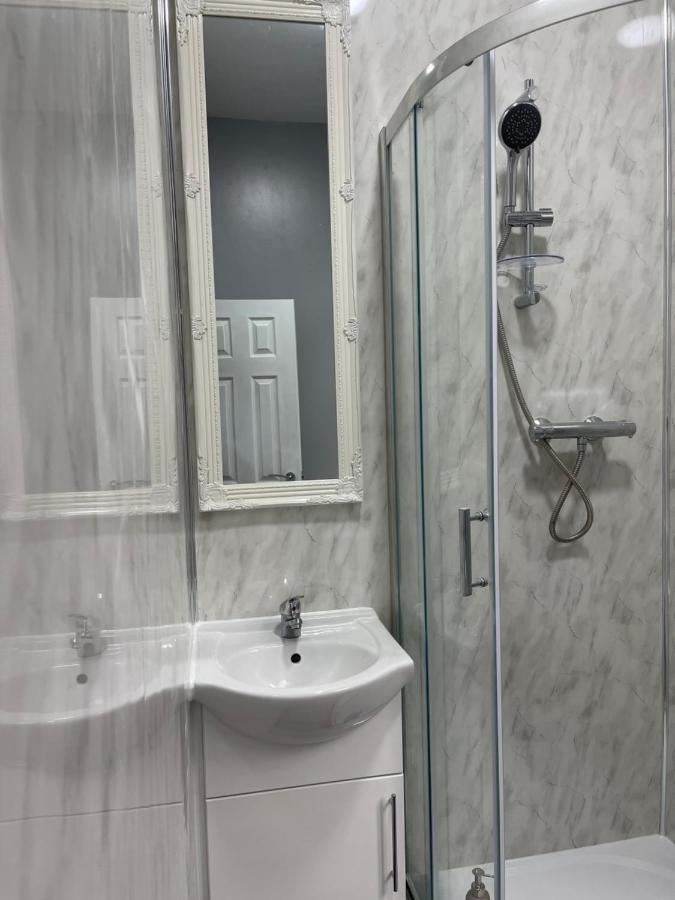 Grays Accommodation B&B Экстерьер фото